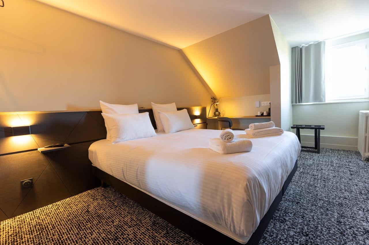 Logis Hotel & Restaurant Le Vert Bocage Franqueville-Saint-Pierre ภายนอก รูปภาพ