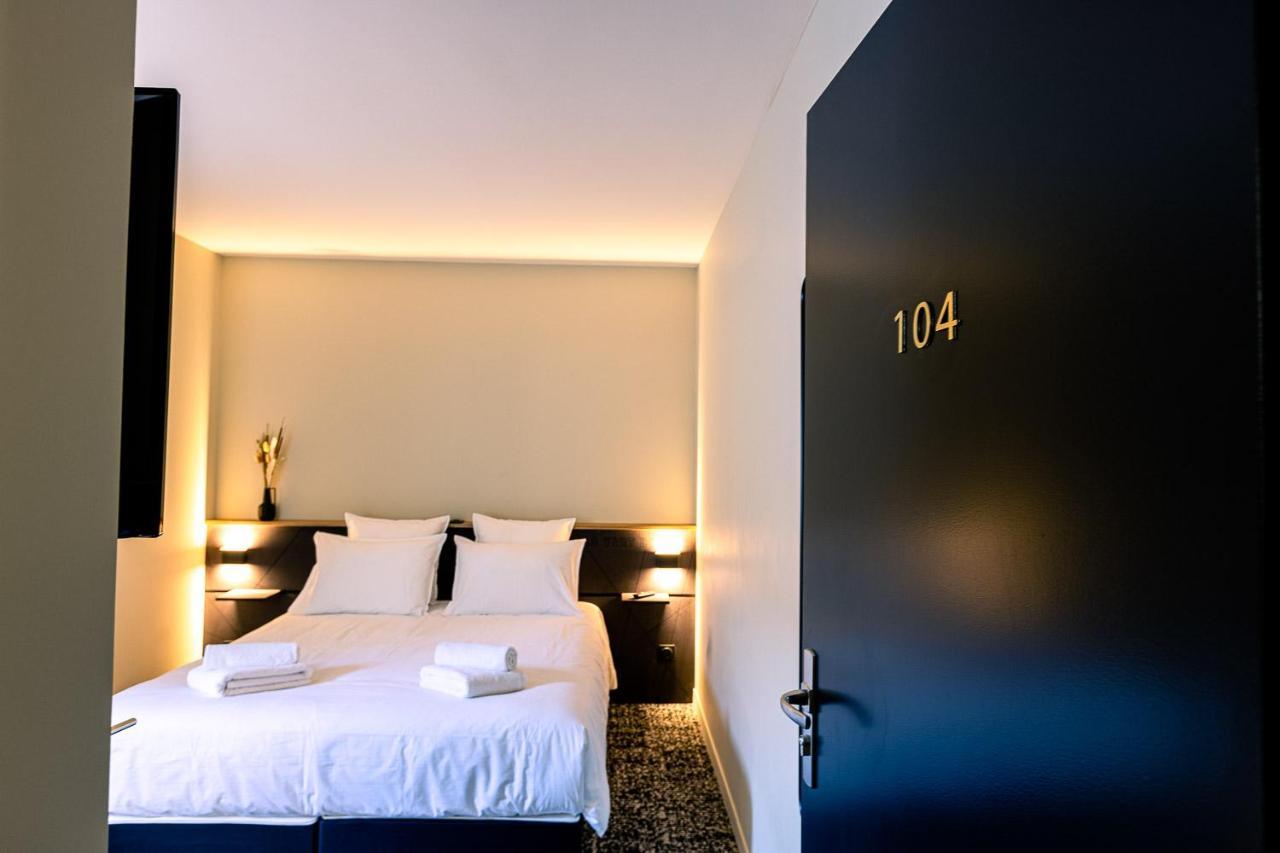 Logis Hotel & Restaurant Le Vert Bocage Franqueville-Saint-Pierre ภายนอก รูปภาพ
