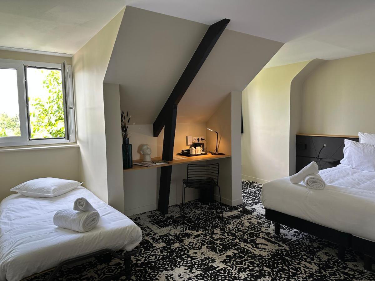 Logis Hotel & Restaurant Le Vert Bocage Franqueville-Saint-Pierre ภายนอก รูปภาพ