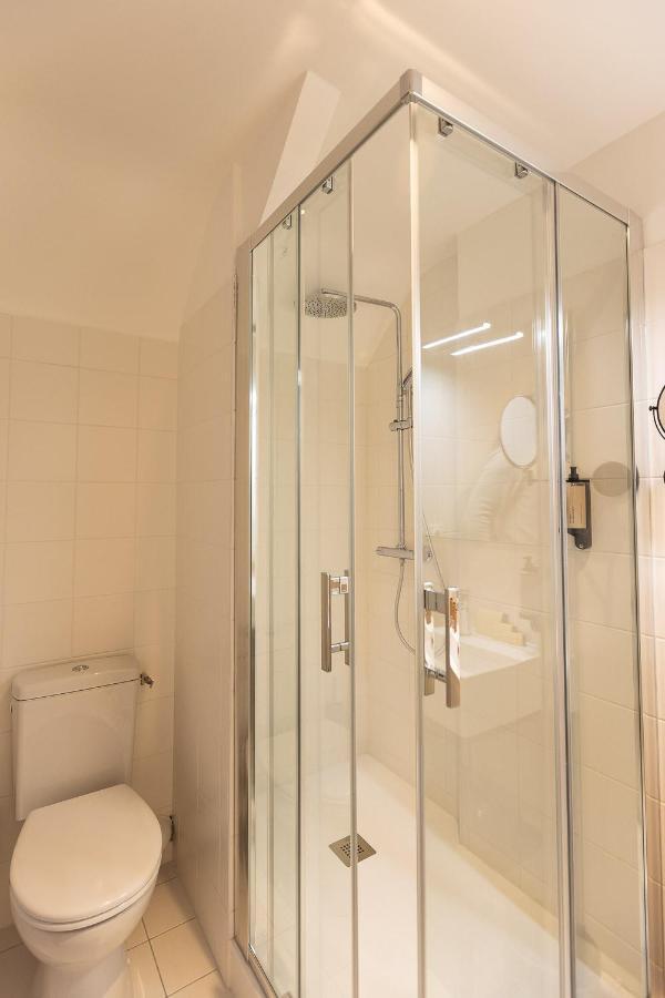 Logis Hotel & Restaurant Le Vert Bocage Franqueville-Saint-Pierre ภายนอก รูปภาพ