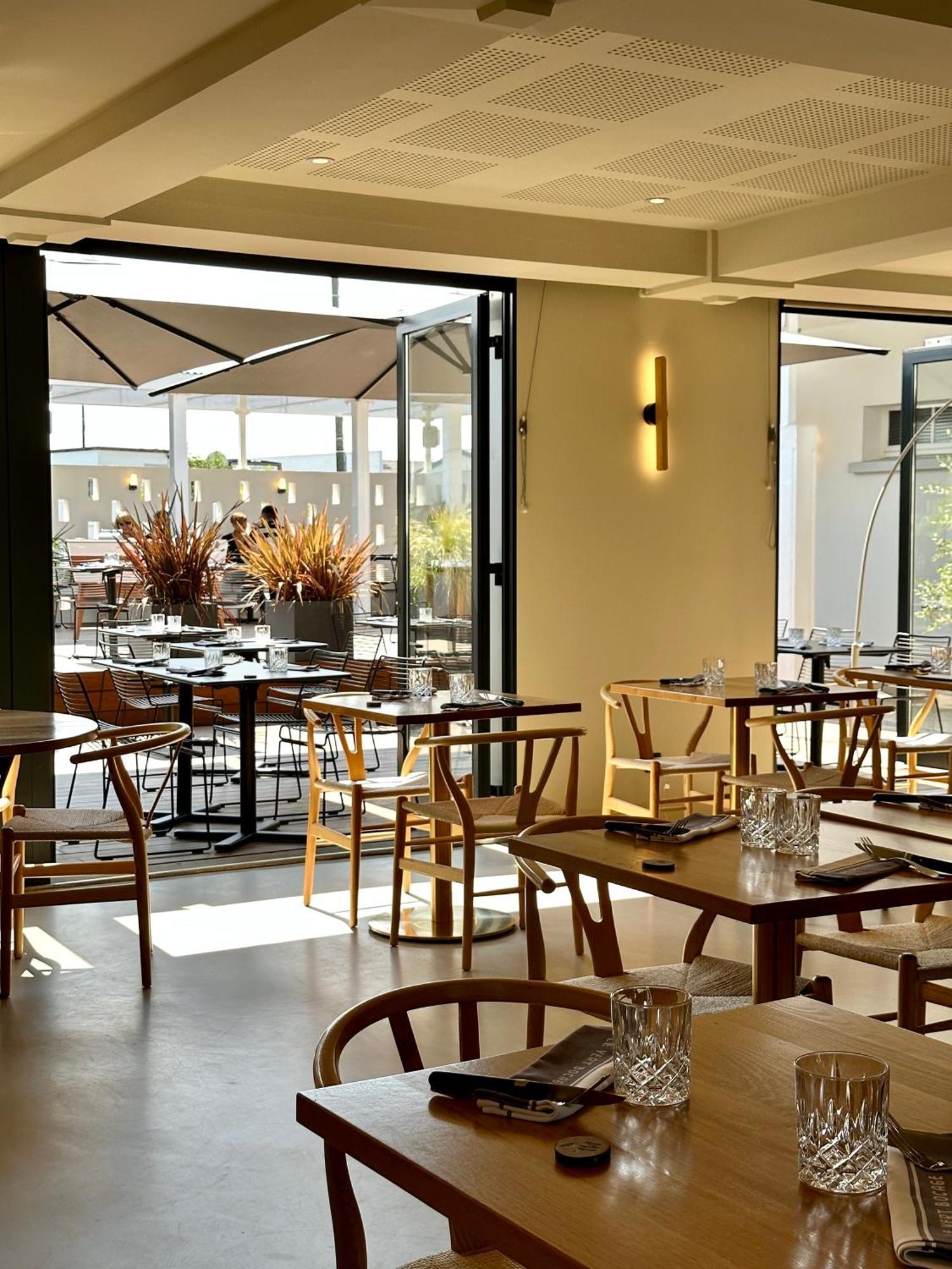 Logis Hotel & Restaurant Le Vert Bocage Franqueville-Saint-Pierre ภายนอก รูปภาพ